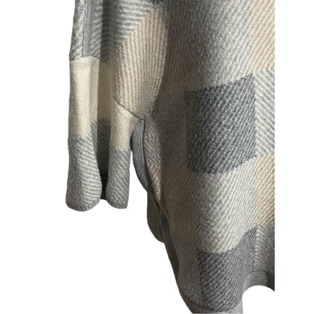 Neutrals One Size Structured Sleeve Poncho - Picture 4 of 4